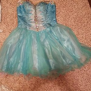 Tony bowls short formal